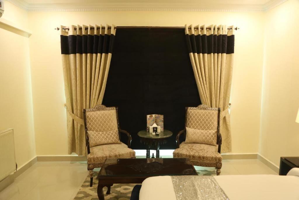 Grace Boutique Hotel Islamabad Bagian luar foto